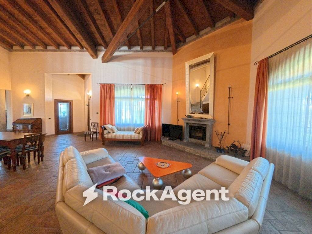Salone - Villa via I. Rabin, 59, Casalpusterlengo - photo 3
