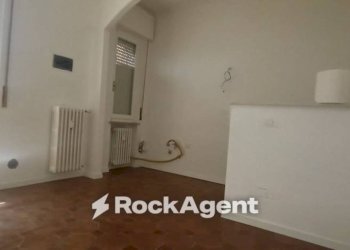 Salone - Trilocale viale Martiri della Libertà, 34, Mede - foto 6