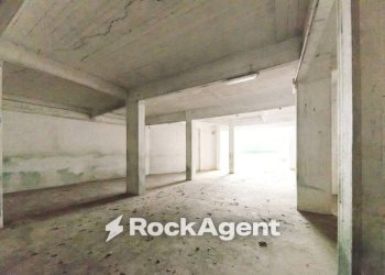 Magazzino - Magazzino via Cordanieri, Genova (zona Voltri) - foto 31