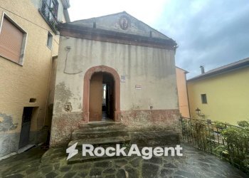 Facciata - Trilocale vicolo Caruso, 17, Altavilla Silentina - foto 2