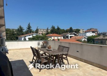 Terrazzo - Villa strada Vicinale Bosco, 36, Pescara - foto 2