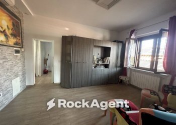 Salone - Villa strada Vicinale Bosco, 36, Pescara - foto 12
