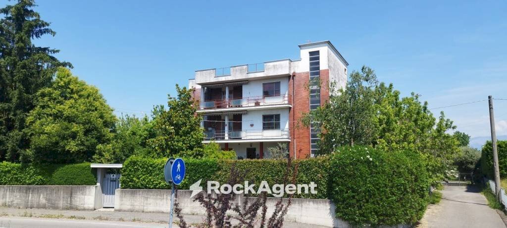 Facciata - Apartment via Pezzi, 25, Capriate San Gervasio - photo 2
