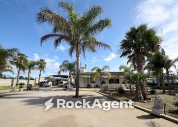Zona - Villa via Mesagne, San Donaci - photo 1