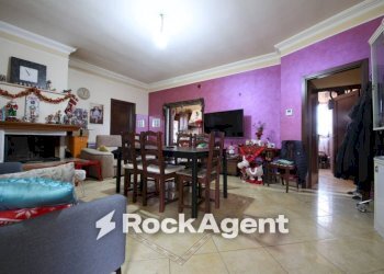 Salone - Villa via Mesagne, San Donaci - photo 4