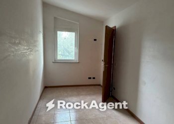 Camera da letto - Two-room apartment via del Villino, Alanno - photo 14