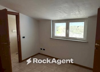 Camera da letto - Two-room apartment via del Villino, Alanno - photo 16