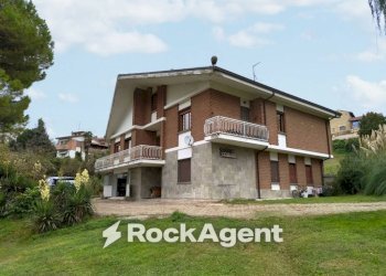 Facciata - Villa SP72, 24, Vignale Monferrato - foto 5