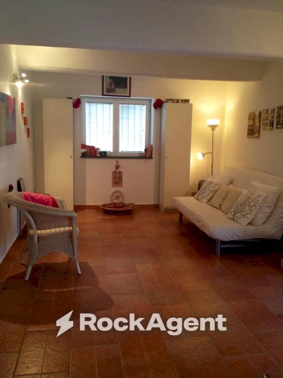 Salone - Office via Roma, Castelvetere sul Calore - photo 2