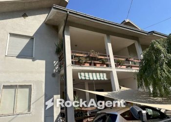 Facciata - Villa via delle Nazioni Unite 36, Alanno - foto 2