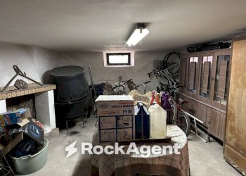 Cantina - Villa via delle Nazioni Unite 36, Alanno - foto 7
