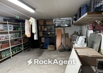 Cantina - Villa via delle Nazioni Unite 36, Alanno - foto 8
