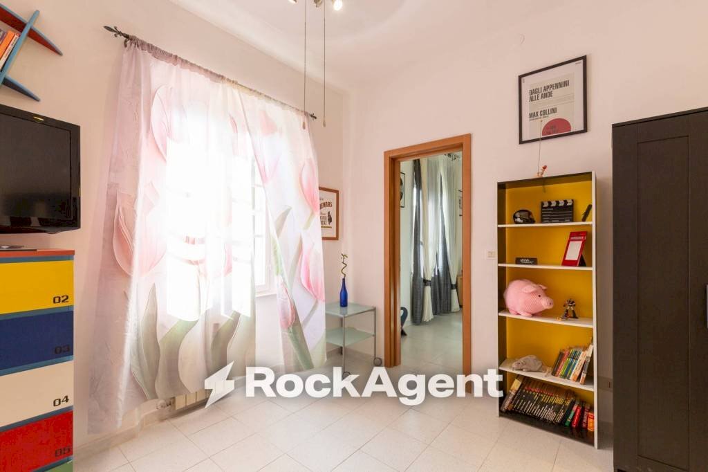 Studio - Two-room apartment via di Salviano, 201, Livorno - photo 3