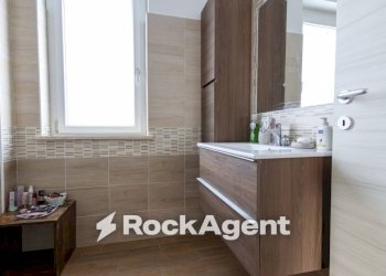 Bagno - Three-room apartment via Bisceglia, Catanzaro - photo 20