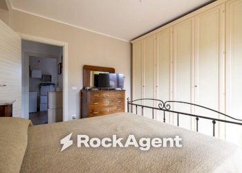 Camera da letto - Three-room apartment via Bisceglia, Catanzaro - photo 27