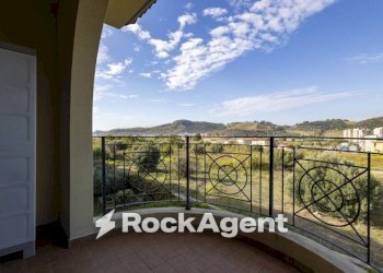 Terrazzo - Three-room apartment via Bisceglia, Catanzaro - photo 30