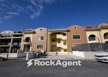 Facciata - Three-room apartment via Bisceglia, Catanzaro - photo 40
