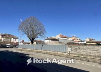Zona - Trilocale via San Pietro, 12, Garlasco - foto 2