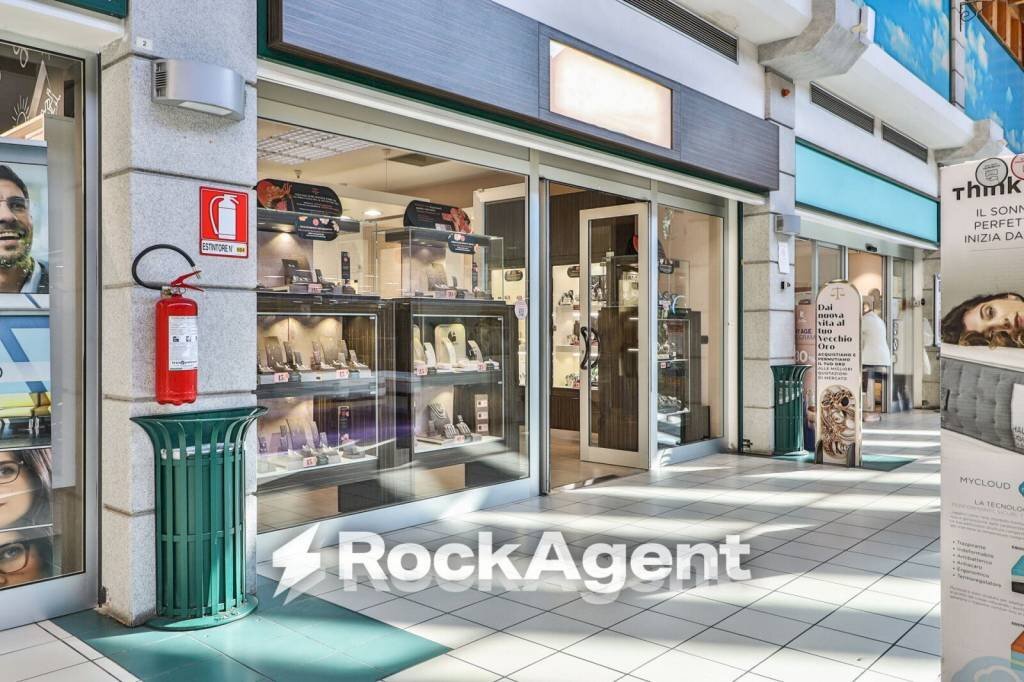 Zona - Shop via Amilcare Ponchielli, 23, Bologna (neighborhood Savena) - photo 2