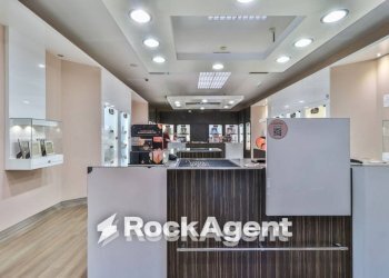Interno non residenziale - Shop via Amilcare Ponchielli, 23, Bologna (neighborhood Savena) - photo 1