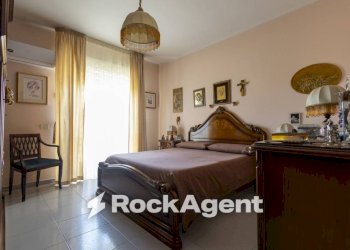 Camera da letto - Appartamento via Monsignor Armando Fares, 21, Catanzaro - foto 16