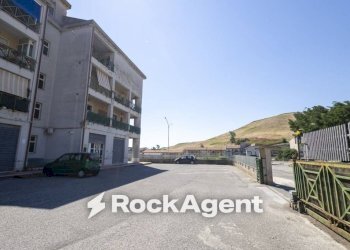 Zona - Appartamento via Monsignor Armando Fares, 21, Catanzaro - foto 21