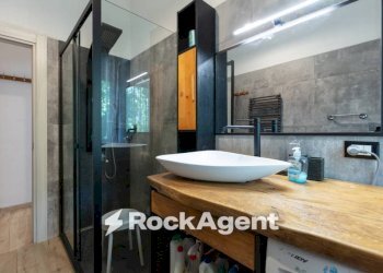 Bagno - Villa strada Provinciale Mammianese, 403, Pescia - photo 17