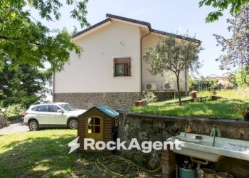 Facciata - Villa strada Provinciale Mammianese, 403, Pescia - photo 33