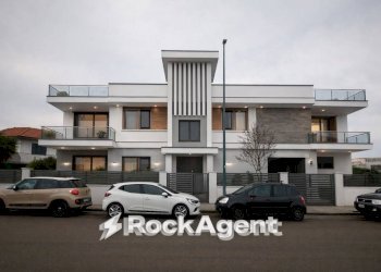 Facciata - Villa via Evangelista Torricelli, 5, Copertino - foto 3