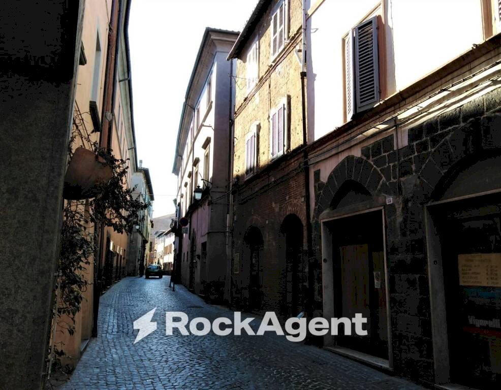 Zona - Apartment via Roma, 17, Acquapendente - photo 1