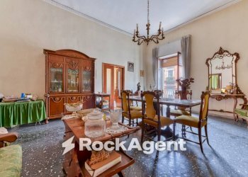 Salone - Appartamento via Sant'Antonio Abate, Napoli - foto 2
