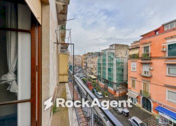 Balcone - Appartamento via Sant'Antonio Abate, Napoli - foto 4