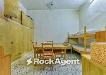 Veranda - Appartamento via Sant'Antonio Abate, Napoli - foto 9
