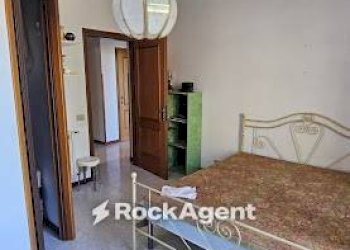 Camera da letto - Appartamento via Torre, Caulonia - foto 7