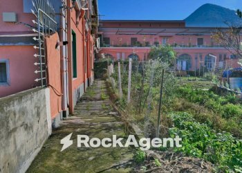 Giardino - Three-room apartment salita Scanzano, 10, Castellammare di Stabia - photo 10