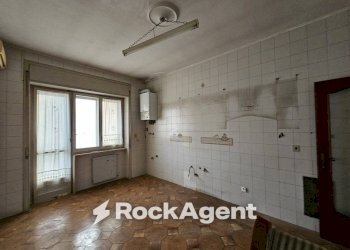 Salone - Quadrilocale piazza Annunziata, 4, Angri - foto 8