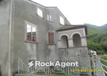 Facciata - Casa indipendente via Grisi, 2, Trecchina - foto 4