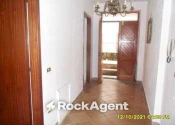 Corridoio - Casa indipendente via Grisi, 2, Trecchina - foto 13