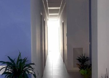Interno palazzo - Office via Nazionale, 77, Sant'Egidio del Monte Albino - photo 9