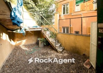 Giardino - Trilocale via Leonardo Montaldo, 21, Genova (zona Marassi) - foto 2