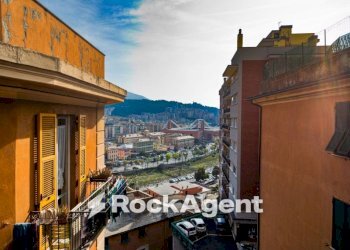Vista - Trilocale via Leonardo Montaldo, 21, Genova (zona Marassi) - foto 24