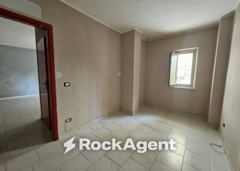 Camera da letto - Two-room apartment traversa Barlaam da Seminara, 52, Catanzaro - photo 10