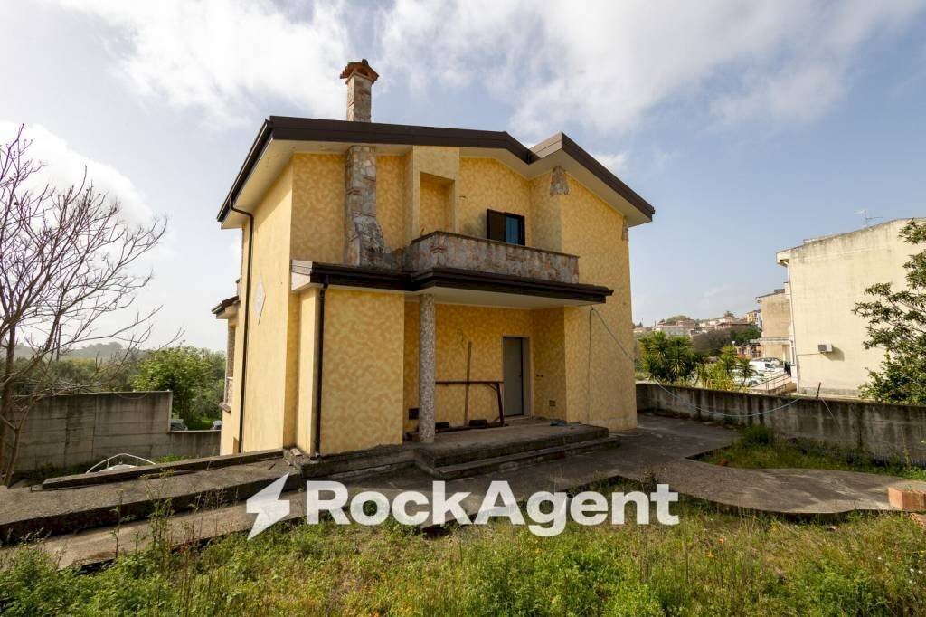 Facciata - Villa via Foderaro, Simeri Crichi - photo 1