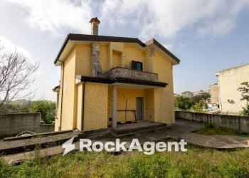 Facciata - Villa via Foderaro, Simeri Crichi - photo 1