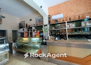 Interno non residenziale - Bar Tavola Calda - Fredda via Salvatore Trinchese, 22, Martano - foto 4