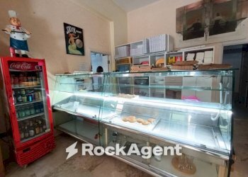 Interno non residenziale - Bar Tavola Calda - Fredda via Salvatore Trinchese, 22, Martano - foto 6