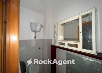Bagno - Negozio largo Virgilio Brocchi, 5, Roma - foto 9