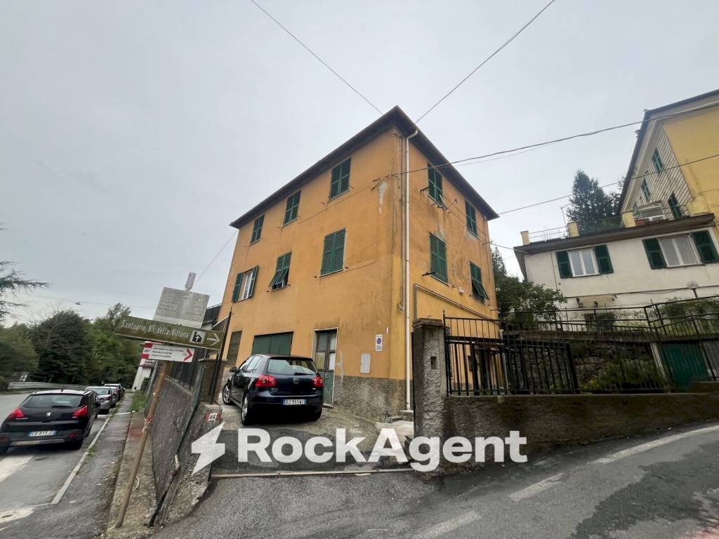 Facciata - Four-room apartment via alla Vittoria, 2, Busalla - photo 1