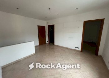 Cucina - Four-room apartment via alla Vittoria, 2, Busalla - photo 4