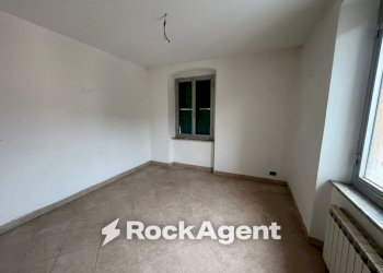 Camera da letto - Four-room apartment via alla Vittoria, 2, Busalla - photo 6